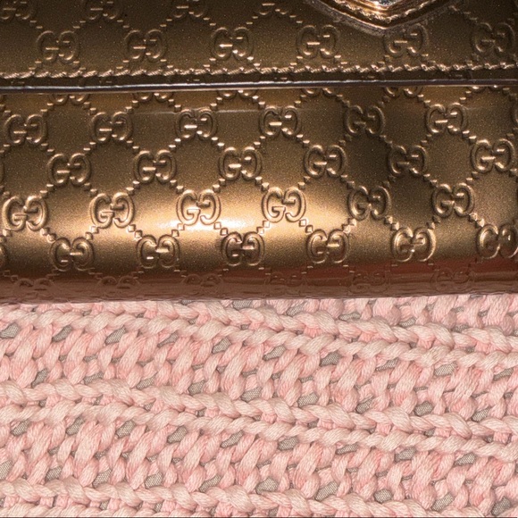 Gucci Metallic Gold Clutch with Chain - Picture 7 of 7